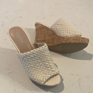 Charles by Charles David White Woven Leather Wedge Sandals Size 8